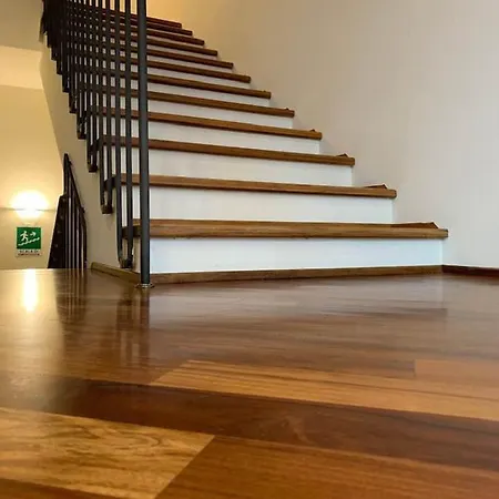 Hotel Dozza דוצה