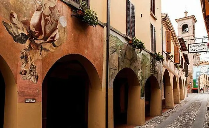 호텔 Hotel Dozza 3*